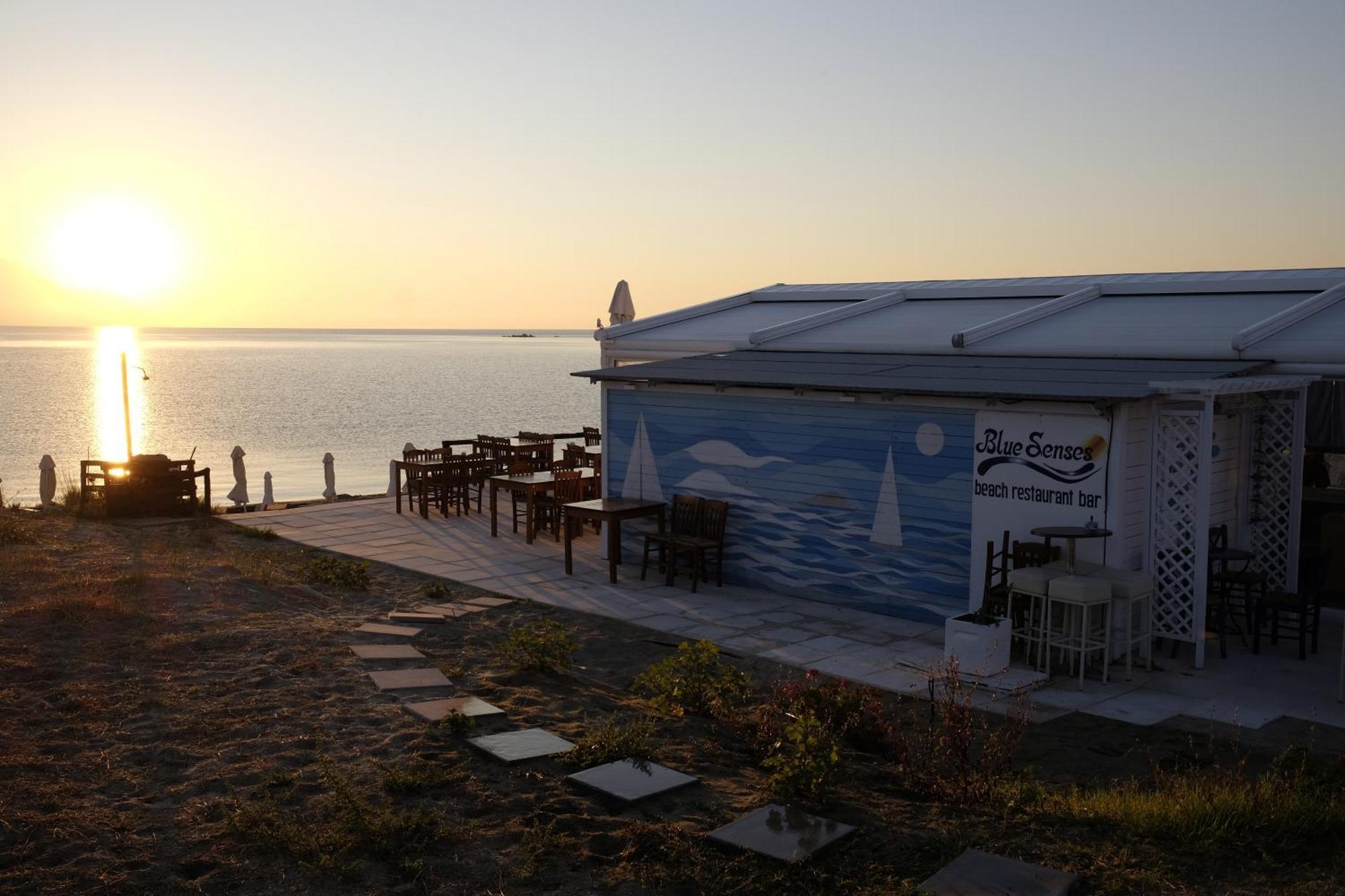 Blue Senses Apartments Sarti Eksteriør bilde